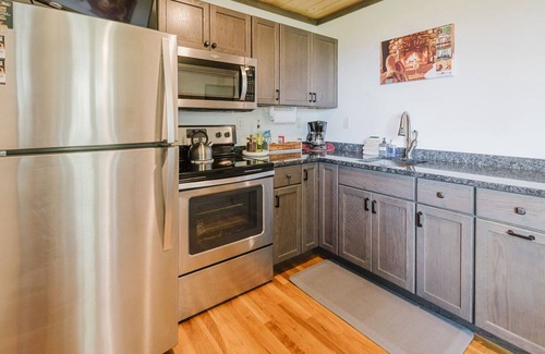Two Harbors Apartment | Gooseberry Trailside Suites | Lester River Suite