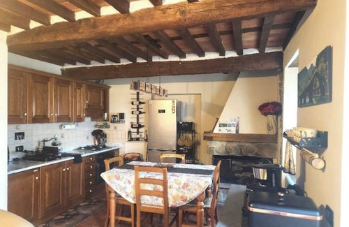 Bagni di Lucca Villa | Gorgeous Remodeled Villa in Pieve di Monti di Villa Northern Tuscan w/VIEWS