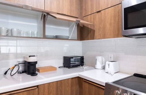 Koreatown Apartment | Gorgeous 1 Bed in LA (ID243)