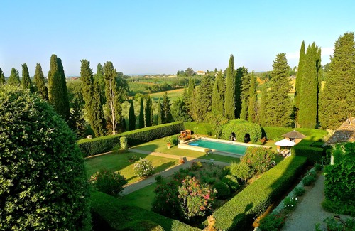 Montagnano Villa | Gorgeous 17th Century Medici Villa Heart of Tuscany w/Beautiful gardens & Pool