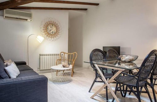 Centro Apartment | Gorgeous 2 Bedroom in heart of Madrid City Center