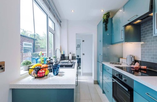 Nantwich House | Gorgeous 3-bed home, amazing location, sleeps 7!