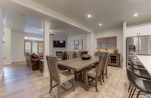 South Snyderville Basin House | Gorgeous 4 Bedroom Bear Hollow Village
