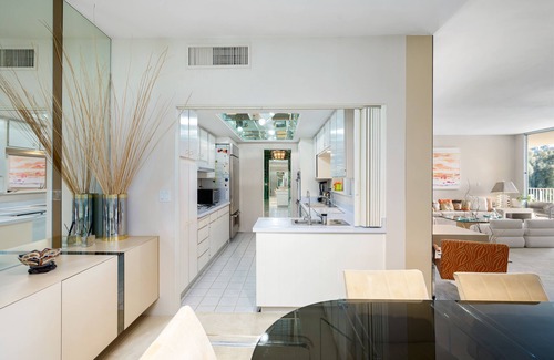 St. Elmo Improvement League Condo | Gorgeous all-original mid-century private golf course
