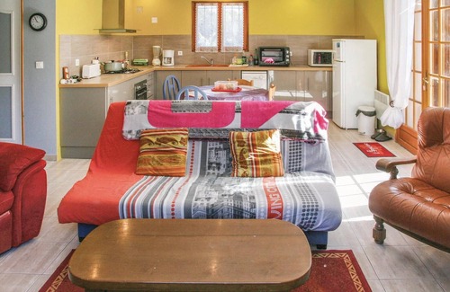 Puget-sur-Argens Apartment | Gorgeous apartment in Puget-sur-Argens