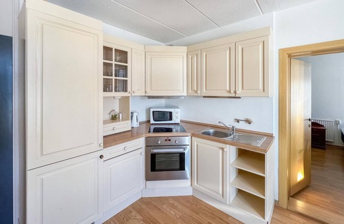 Nord-Fron Apartment | Gorgeous apartment in Kvam with sauna
