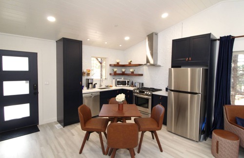 Angel Fire Cabin | Gorgeous cabin in the woods, king bed, fire pit, A/C