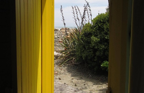 Punakaiki House | Gorgeous Character Bach