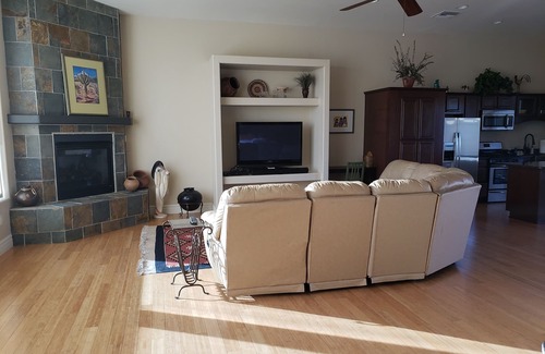Casa Rio Estates Apartment | Gorgeous City and Mountain Views Foothills Studio