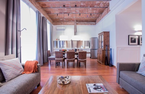 Sant Antoni Apartment | GORGEOUS CITY CENTER! by Ramblas and Passeig de Gracia!