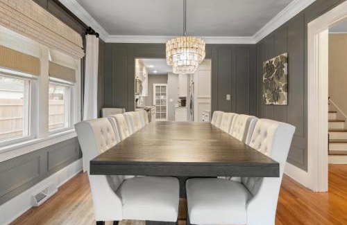 Lake Geneva House | Gorgeous Downtown Bungalow, Walk Everywhere!