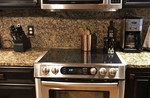 Camdenton Condo | Gorgeous Escape-No Steps/gravel, PWC Lift-Lakefront by Kinderhook/Golf/ballpark