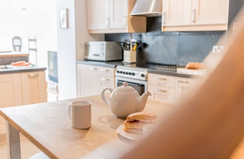Kirkby Lonsdale House | Gorgeous Georgian family friendly property, central Kirkby Lonsdale with parking and EV charger