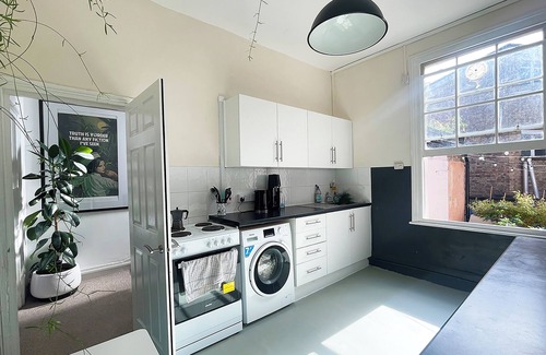 Hackney Wick House | Gorgeous Georgian property in trendiest East London location