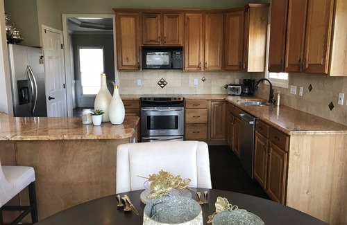 Mason House | Gorgeous Golf Course Home w/panoramic views and pool