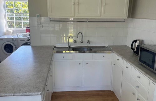 St Ives Cottage | Gorgeous Granny Flat on Sydney’s Leafy North Shore.