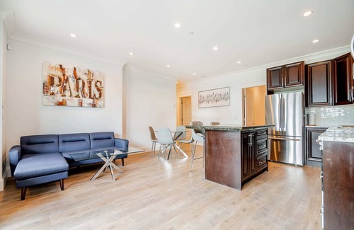 West Vancouver House | Gorgeous Guest suite in West Vancouver