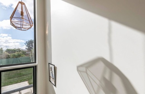 Hawker Apartment | Gorgeous Hawker Townhouse