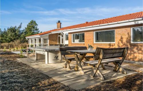 Blavand House | Gorgeous Home In Blåvand With Sauna