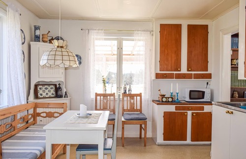 Burseryd House | Gorgeous home in Burseryd with kitchen