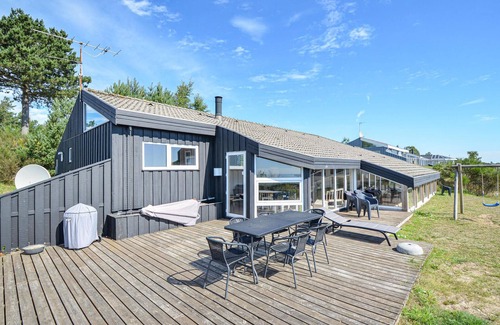 Handrup Strand House | Gorgeous home in Ebeltoft with sauna