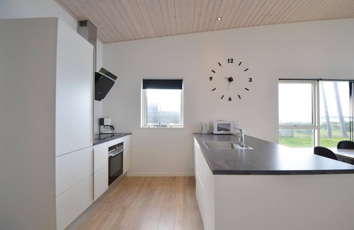 Vibæk Strand House | Gorgeous home in Ebeltoft with WiFi