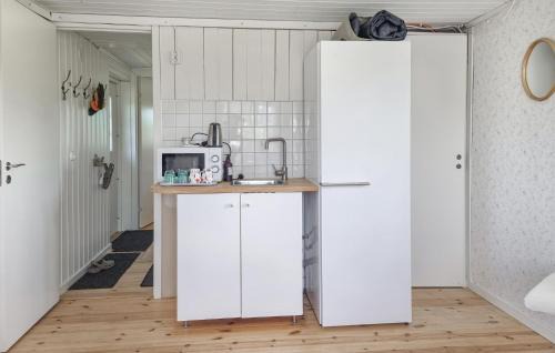 Ellos House | Gorgeous Home In Ellös With Wifi