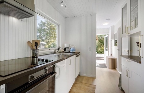 Kaldred House | Gorgeous home in Eskebjerg with private swimming pool, can be inside or outside