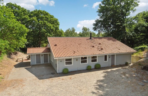 Fjellerup Strand House | Gorgeous home in Glesborg with sauna