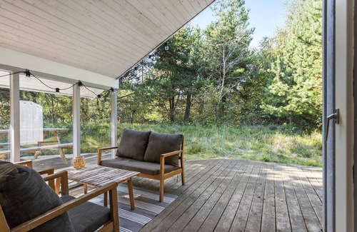 Hou House | Gorgeous home in Hals with sauna