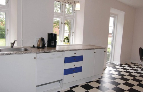 Sonder Bork House | Gorgeous home in Hemmet with lake view