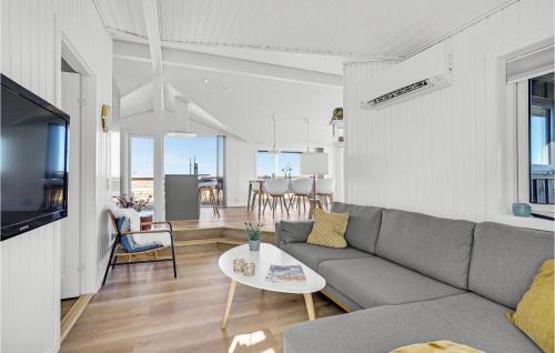 Lonstrup House | Gorgeous Home In Hjørring With Wifi