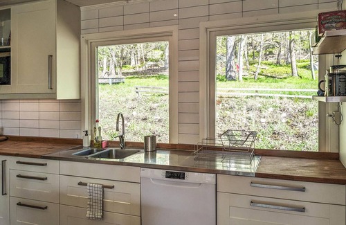 Hovas House | Gorgeous home in Hovås with WiFi