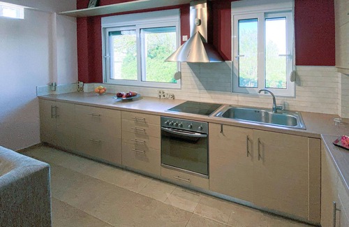 Larissos House | Gorgeous home in Lakkopetra with WiFi