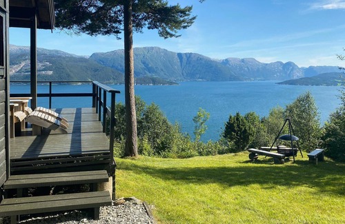 Kvam House | Gorgeous home in Norheimsund with WiFi