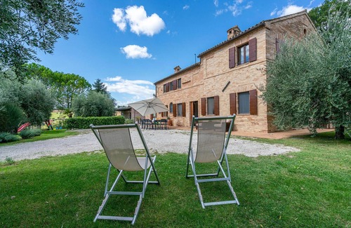 Petriolo House | Gorgeous home in Petriolo MC