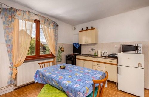 Ravna Gora House | Gorgeous home in Ravna Gora with WiFi