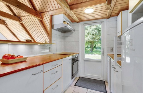 Øhuse House | Gorgeous home in Ulfborg with kitchen