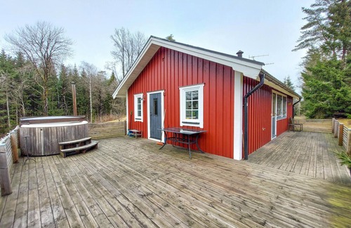 Ovrarp House | Gorgeous home in Ullared with sauna