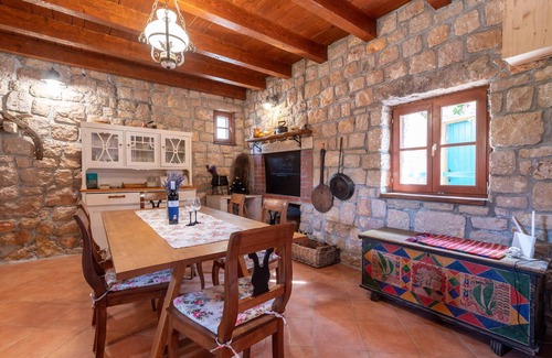 Vinjerac House | Gorgeous home in Vinjerac