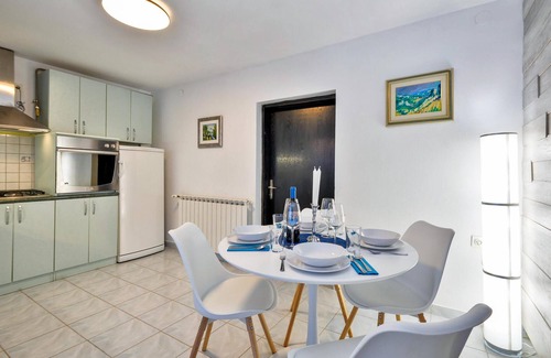 Varazdinske Toplice House | Gorgeous home in Vrtlinovec with sauna