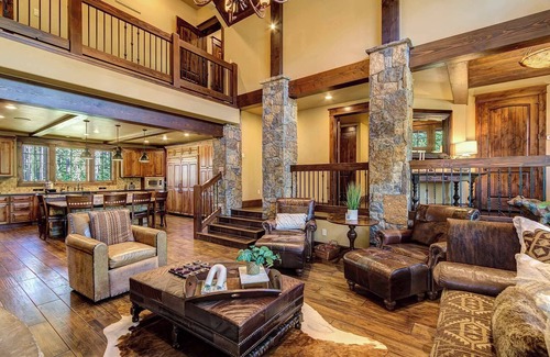 Boulder Ridge House | Gorgeous Home w/Fire Pit, Walk to Ski Lifts!