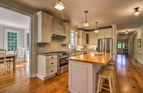 East Dorset House | Gorgeous house- near Manchester VT, shopping, hiking, arts, golf, skiingn