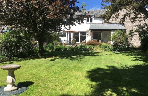 Kendal Cottage | Gorgeous Lakeland cottage with delightful private garden. Free EV charging.