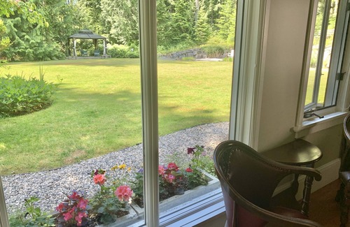 Roberts Creek House | Gorgeous Large Suite with Separate Entrance, Fireplace, Kitchenette
