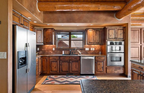 Sturgis Cabin | Gorgeous lodge with mountain views, fireplace, game room, hot tub & grill