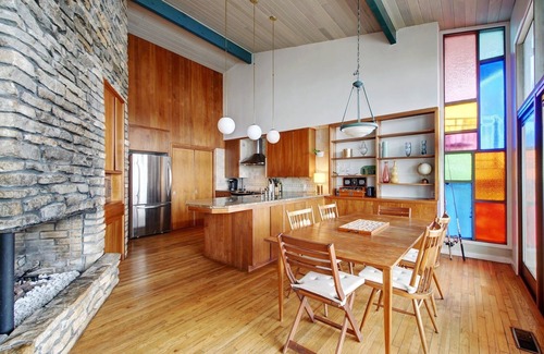 Burnet House | Gorgeous MCM Lake House on Lake Buchanan! Pool & Hot tub! The lake is full!