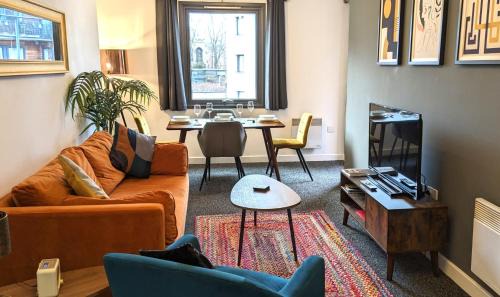 Coventry City Centre Apartment | Gorgeous Modernised City Centre Apartment