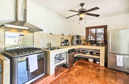 Colonia Centro Condo | Gorgeous Penthouse Villa w/Deck & Ocean Views!