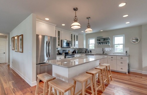 St. Augustine Beach House | 💲Gorgeous Ocean View💲 Enormous 60' DECK - 6 BD 5 BA Home – Just Steps to Ocean & Restaurants
